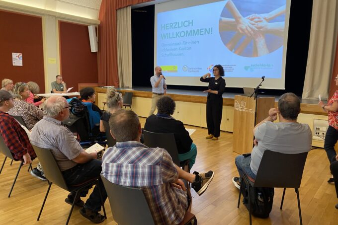 Gruppe vom 8.6. im Plenum